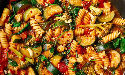 Tomato Herb Linguine served fresh in a warm ceramic bowl